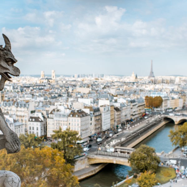 פריז – הקסם הצרפתי שמחכה רק לכם