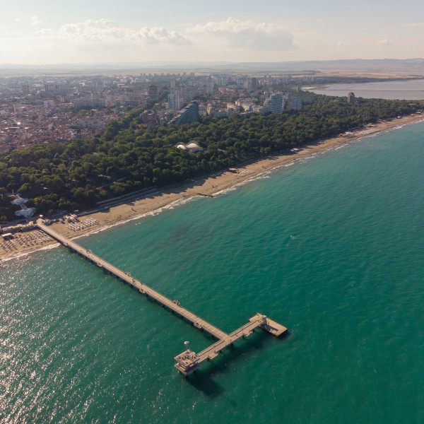 בורגס – פנינת החופים של בולגריה ממתינה לכם