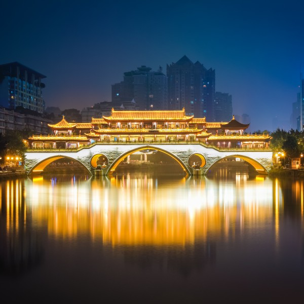 צ׳נגדו – הלב הפועם של סין עם פנדות, תרבות וטעמים