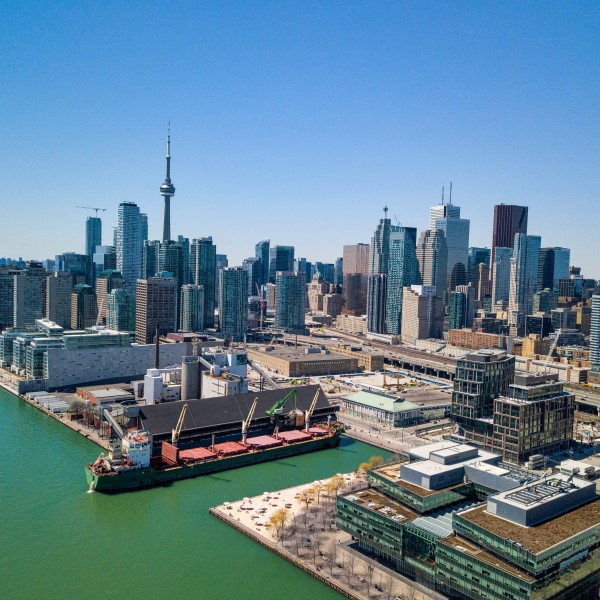 טורונטו – עיר התענוגות הגדולה של קנדה מחכה לכם!